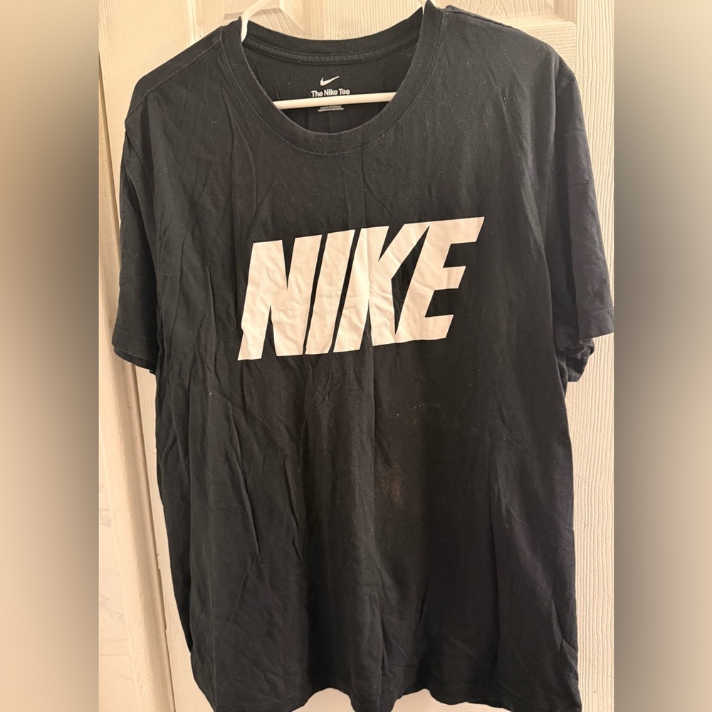 Nike Men's Black Tee with White Logo size XL